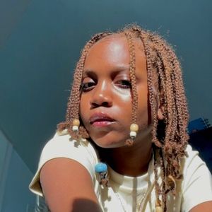 Meet your Posher, Cara-janelle